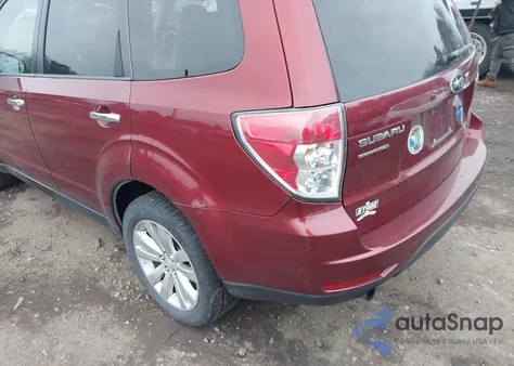 2013 Subaru Forester 2.5X Premium z USA, uszkodzony, nr VIN JF2SHADC2DH415213